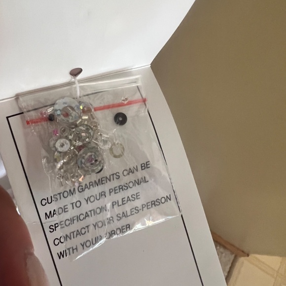 Landa Wedding / Prom dress size 10 - Picture 11 of 11